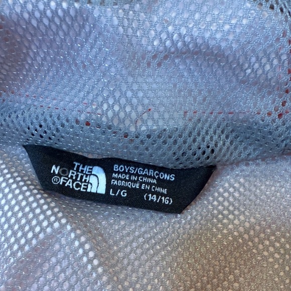 The North Face Fiery Red Hooded Jacket - Picture 3 of 11